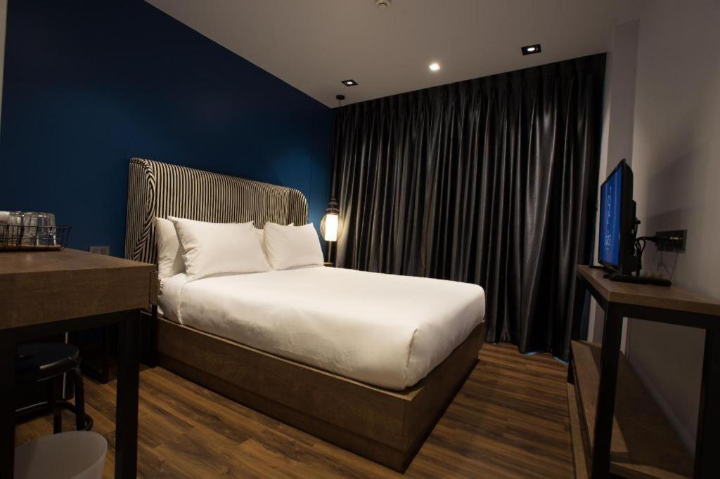 เดอะ เฮ้าส์ ประตูน้ำ Hotel กรุงเทพมหานคร ภายนอก รูปภาพ