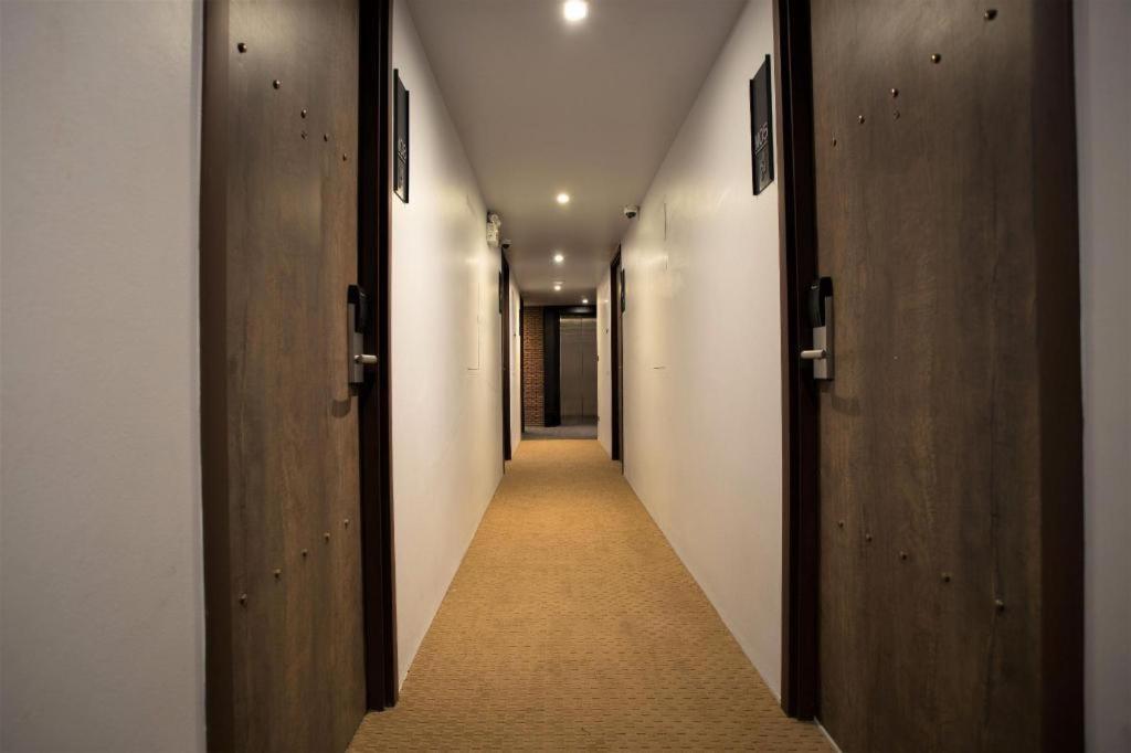 เดอะ เฮ้าส์ ประตูน้ำ Hotel กรุงเทพมหานคร ภายนอก รูปภาพ